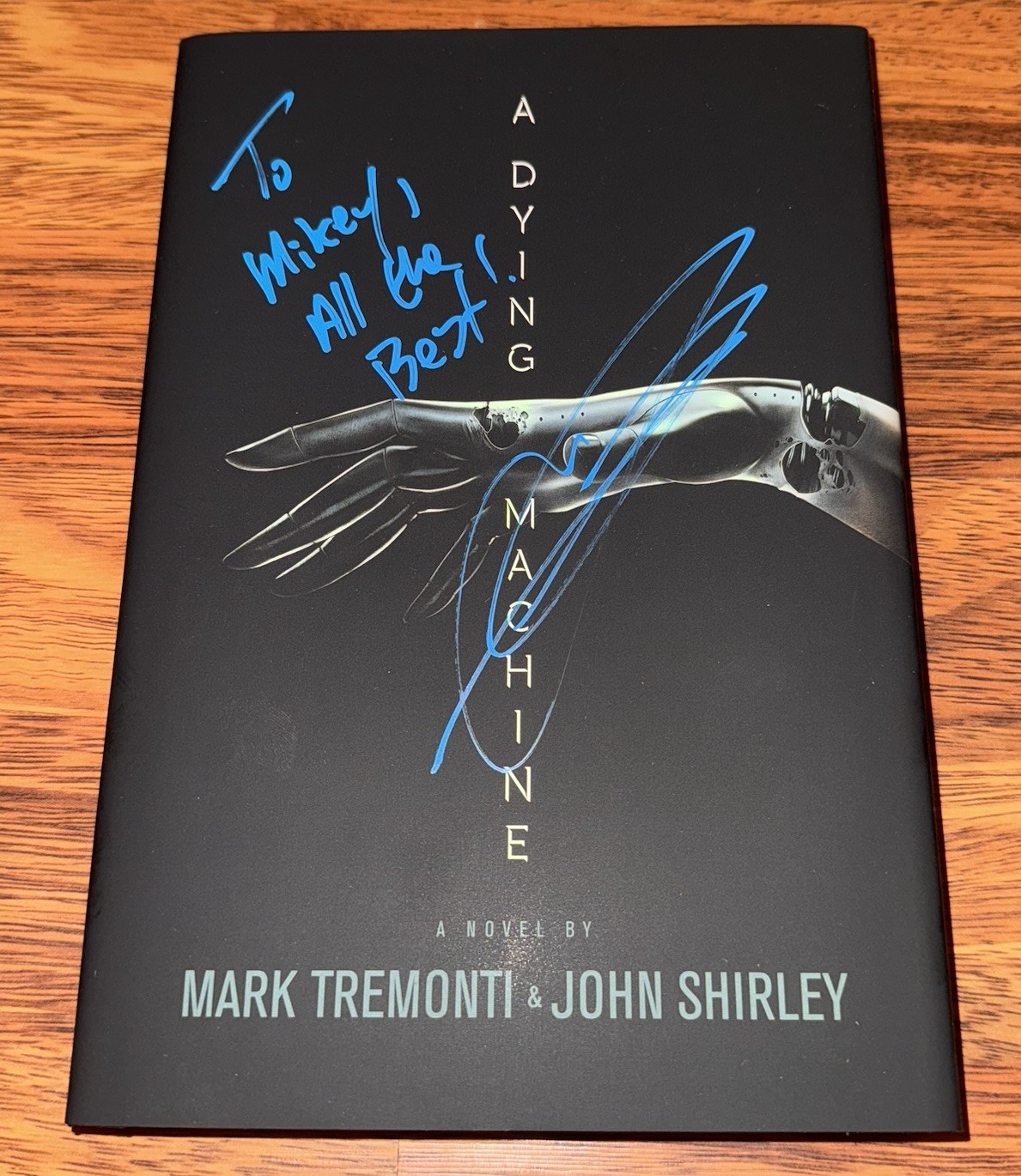 Mark Tremonti Signed A Dying Machine Book Rare Creed Alter Bridge Autographed