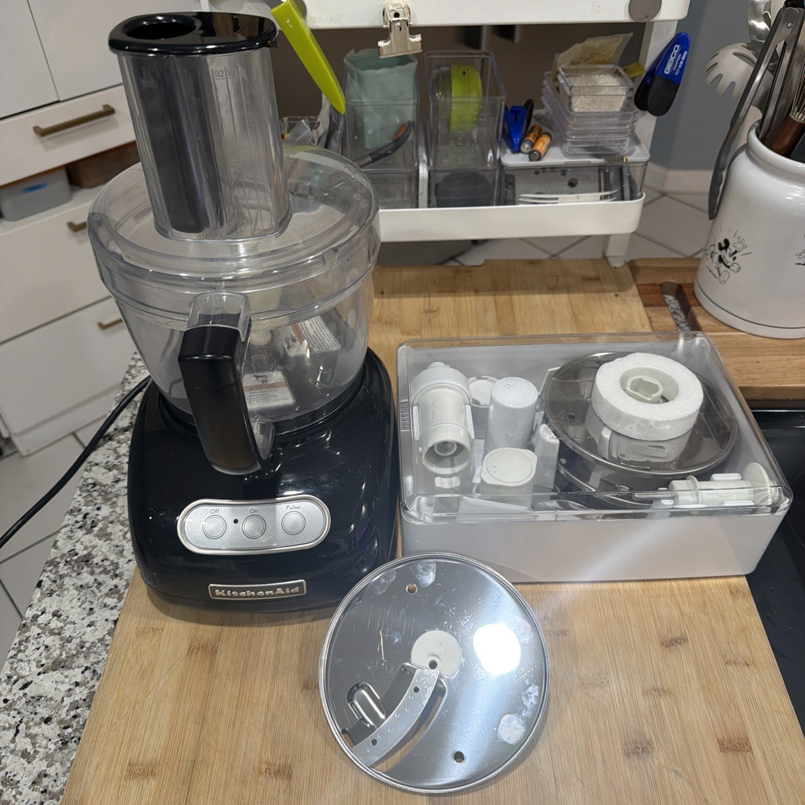 Kitchen Aid Food Processor Plus KitchenAid Attachments bundle Model KFP750OB1 *