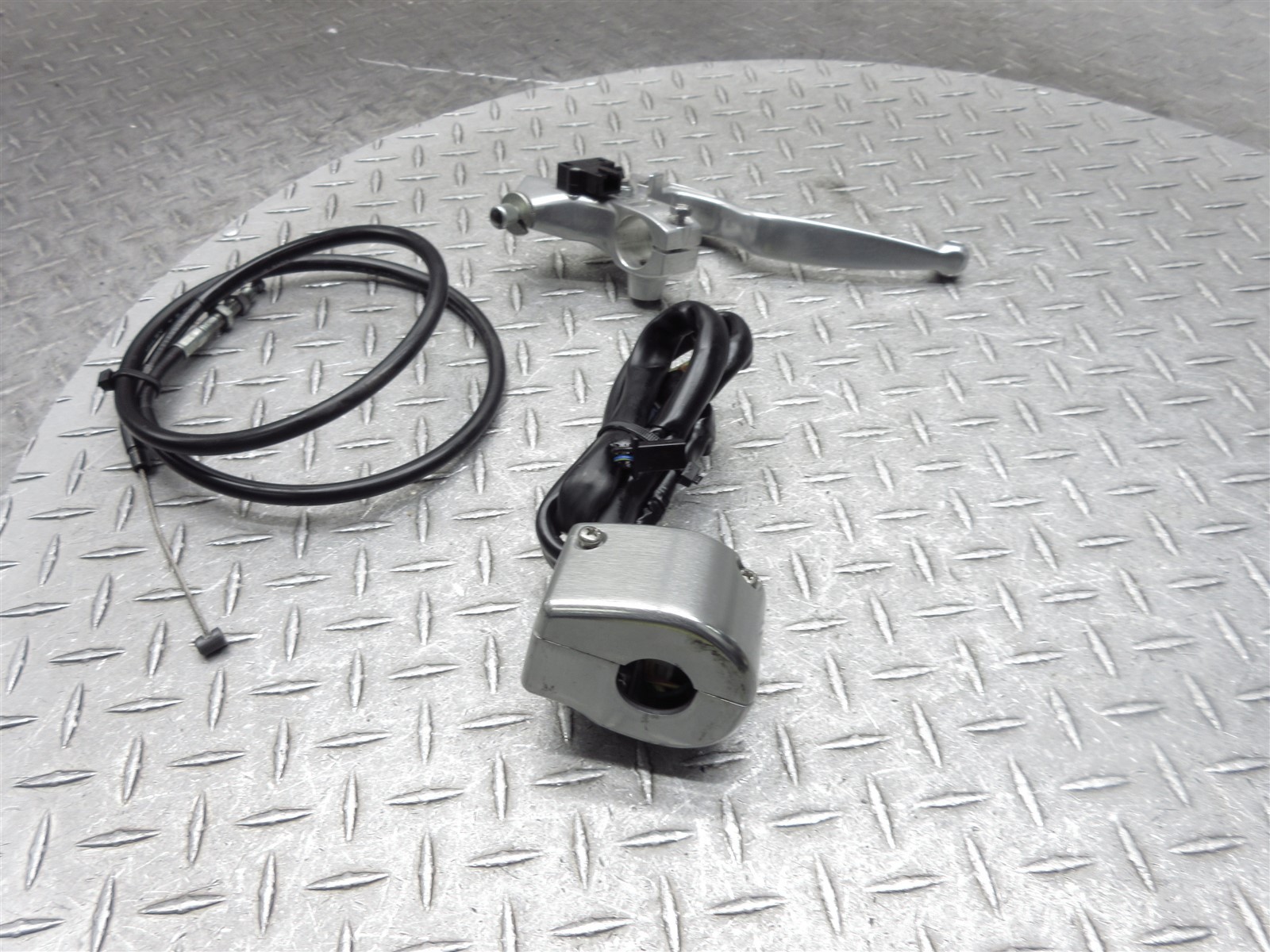 2009 04-16 Yamaha VStar 650 Classic XVS650 Left Handlebar Switch Clutch Perch