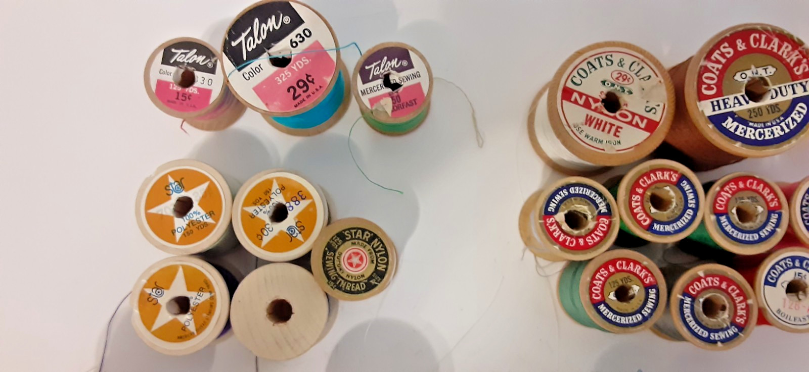 Vtg Sewing Thread 28pc Lot All Wood Spools Belding Talon Star Coats Clark