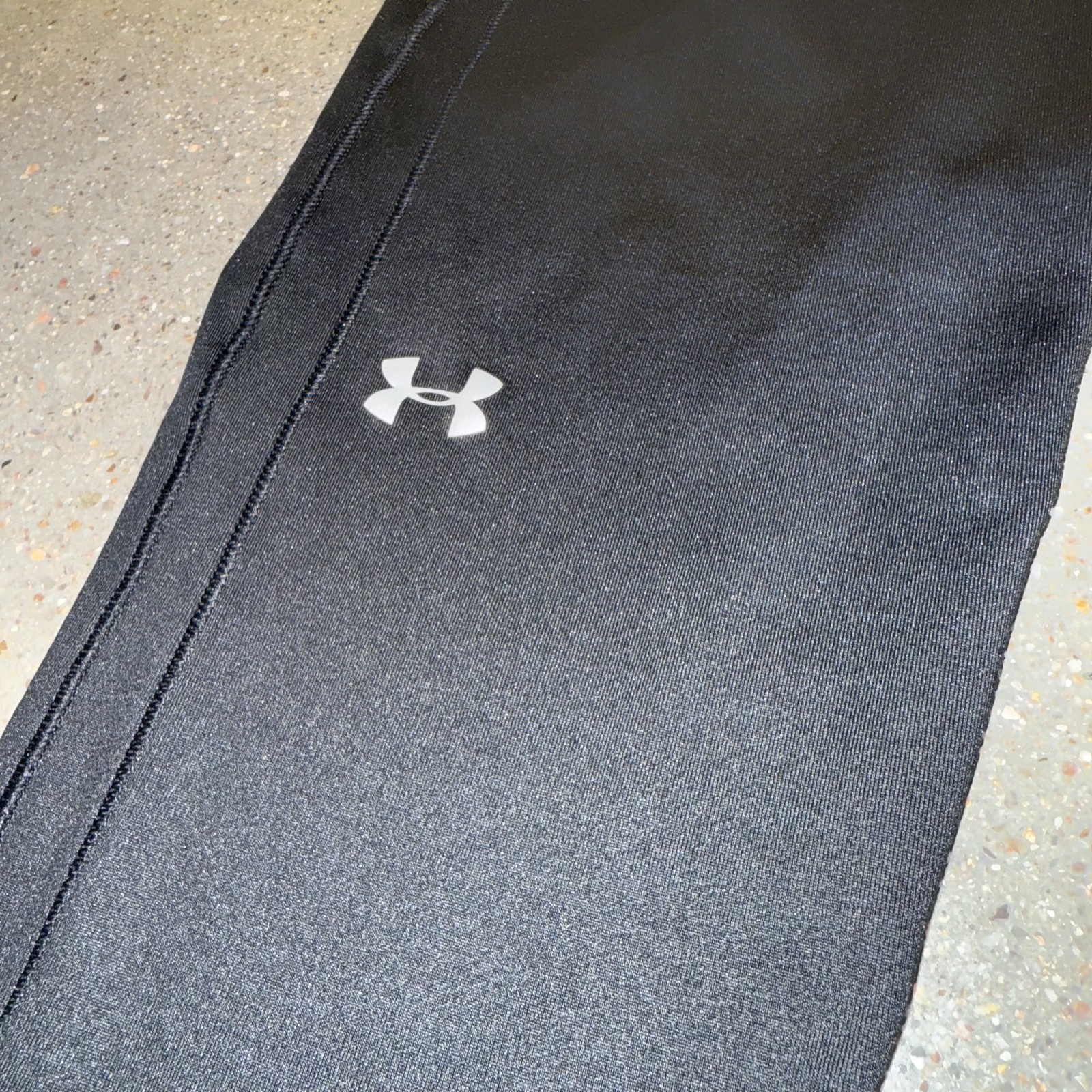 Under Armour Compression Leggings Women’s Small Athletic Workout Pants Running Y