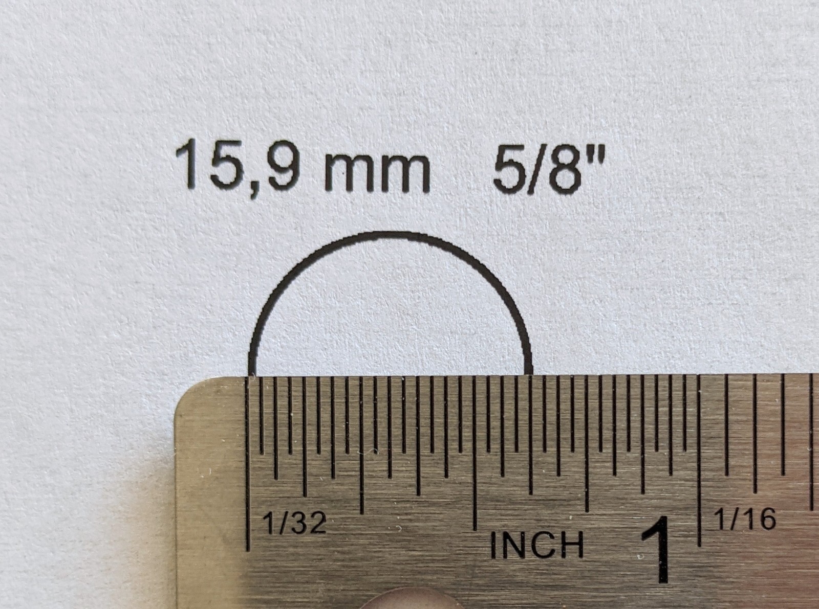 Plastic Stopper Replacement Plug for Salt and Pepper Shakers, bottles etc