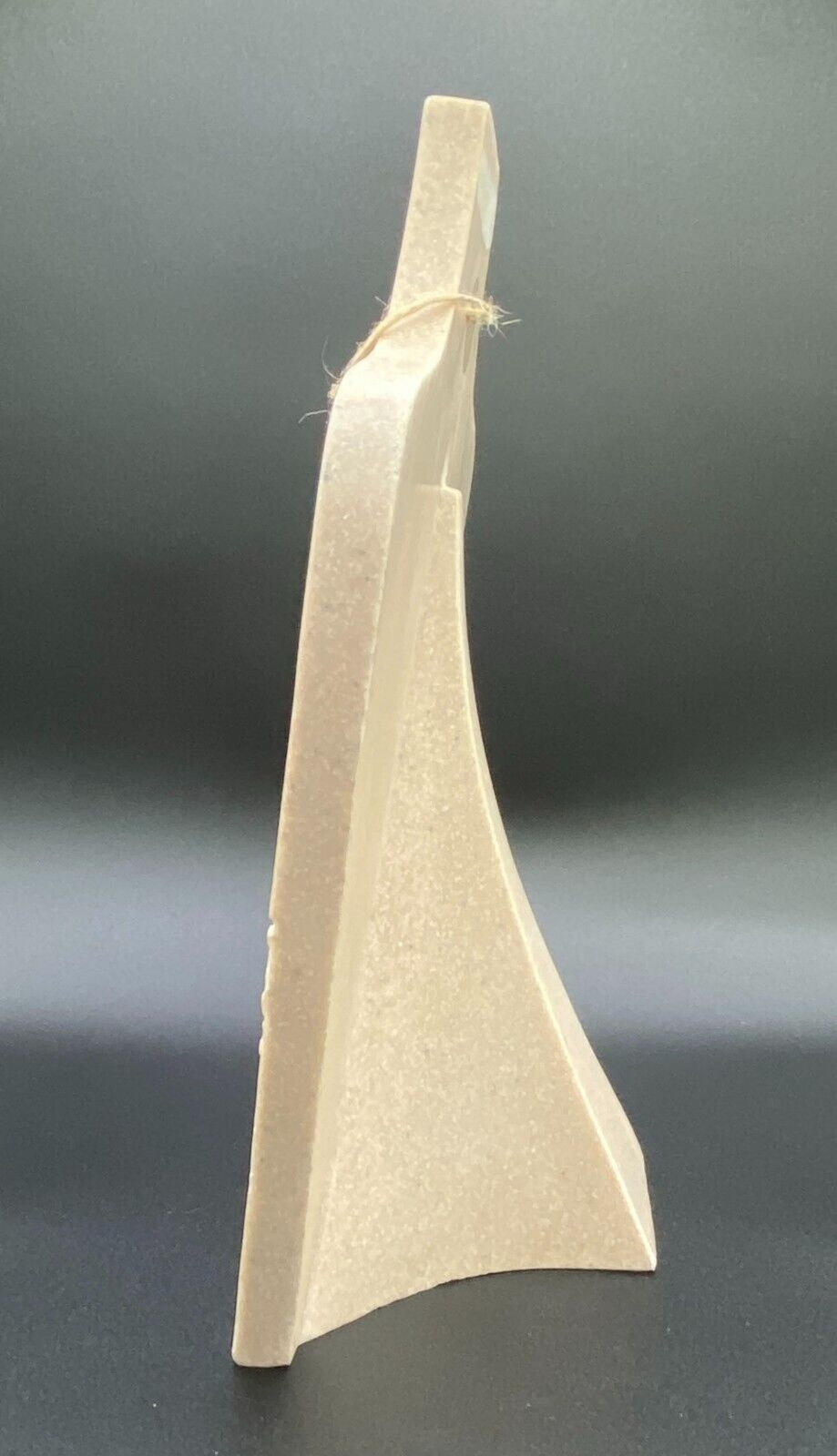 Artisan De Luxe Home Poly‑Resin Tan Necklace Display