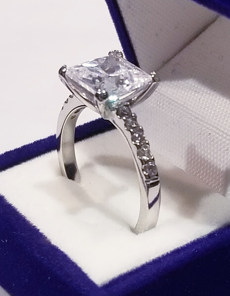 SALE! 3.50 Ct Princess LC Moissanite solitaire Engagement Ring Stainless steel