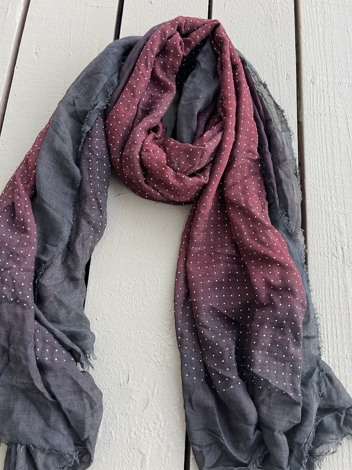 Avant Toi embellished with small silver dots Scarf Ombre Red Black Large 72X57”