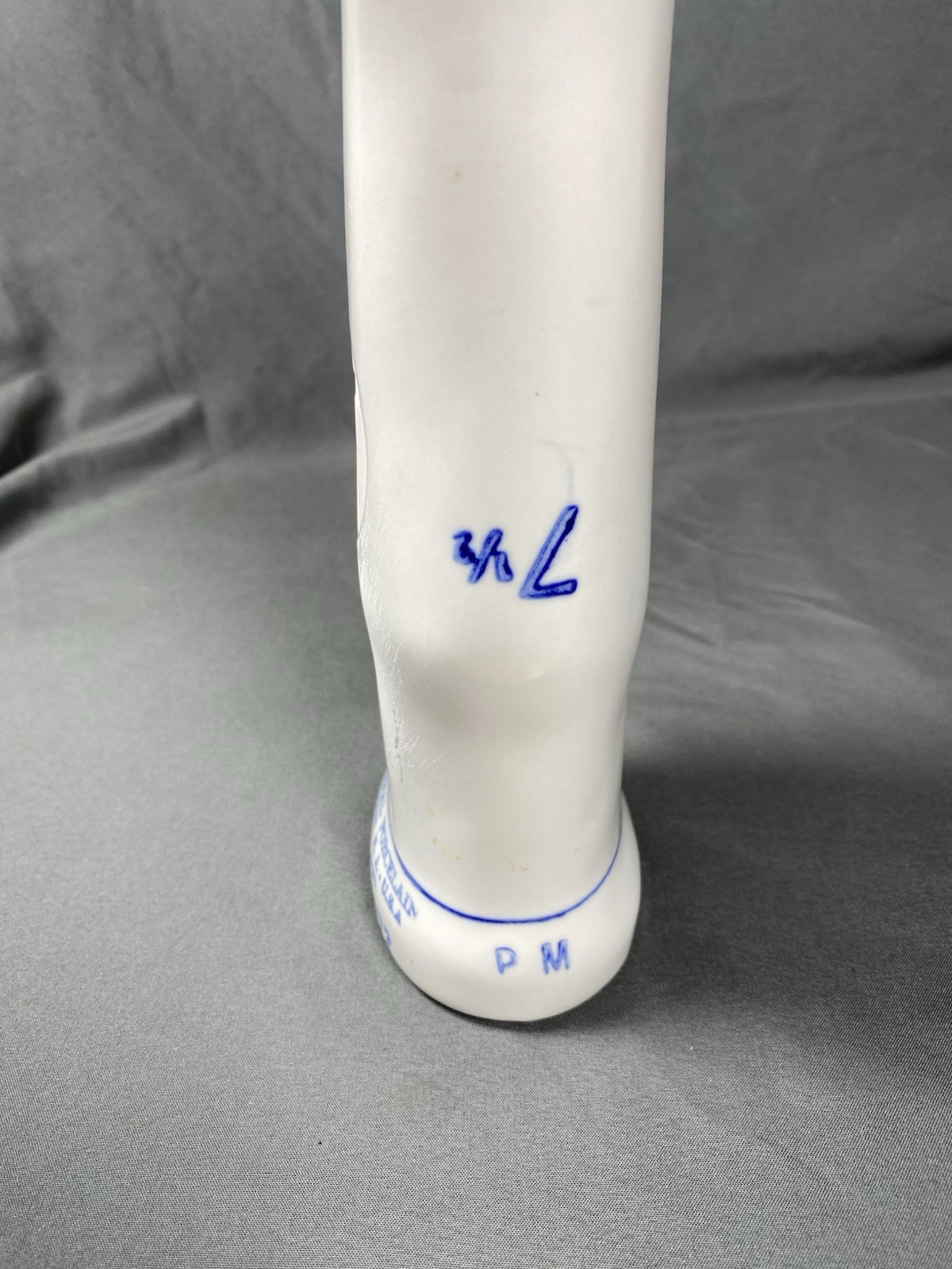 VINTAGE GLOVE MOLD RIGHT HAND 1972 GENERAL PORCELAIN TRENTON NJ SIZE 7 1/2