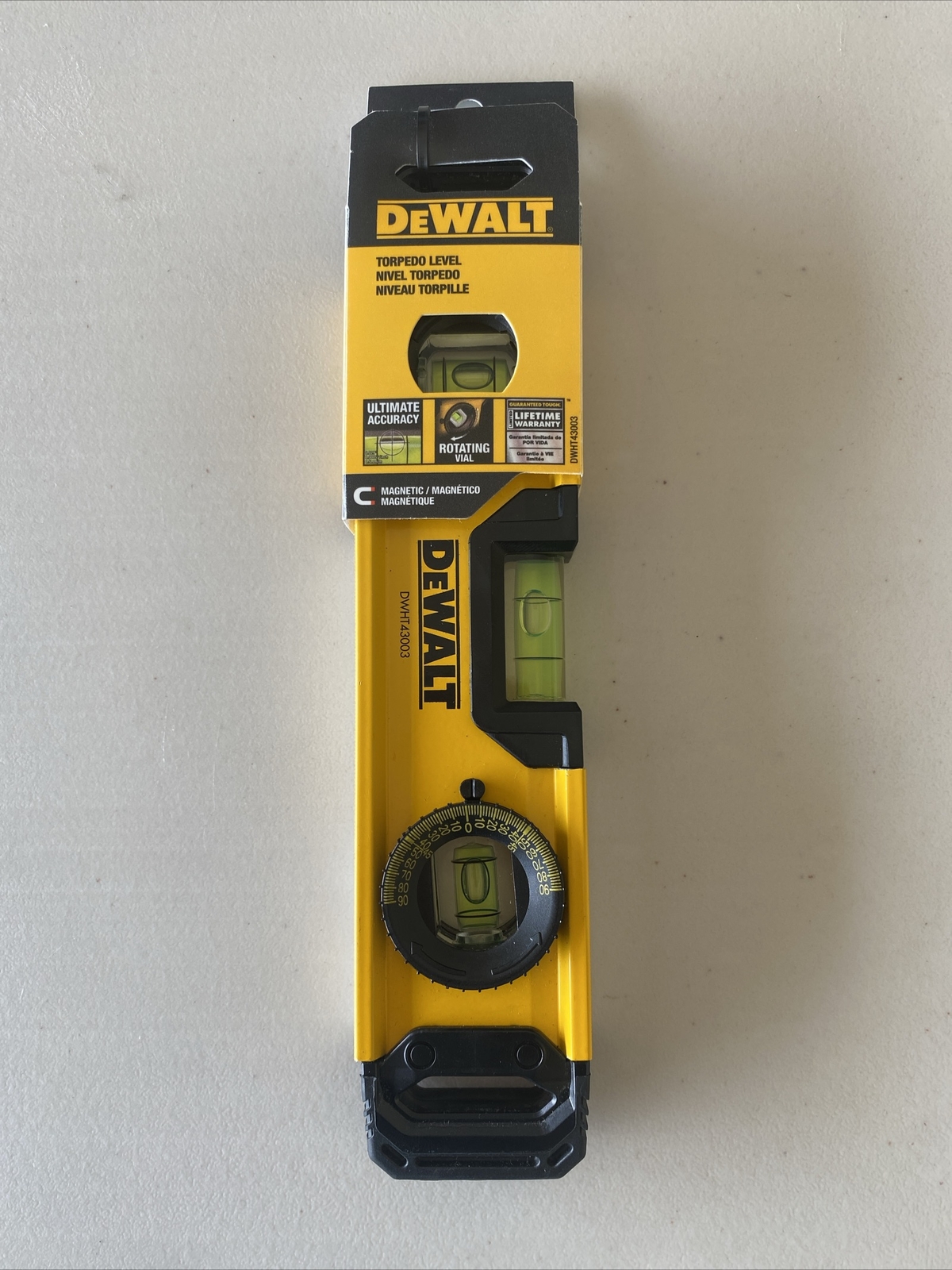 DEWALT DWHT43003 9" Magnetic Torpedo Level