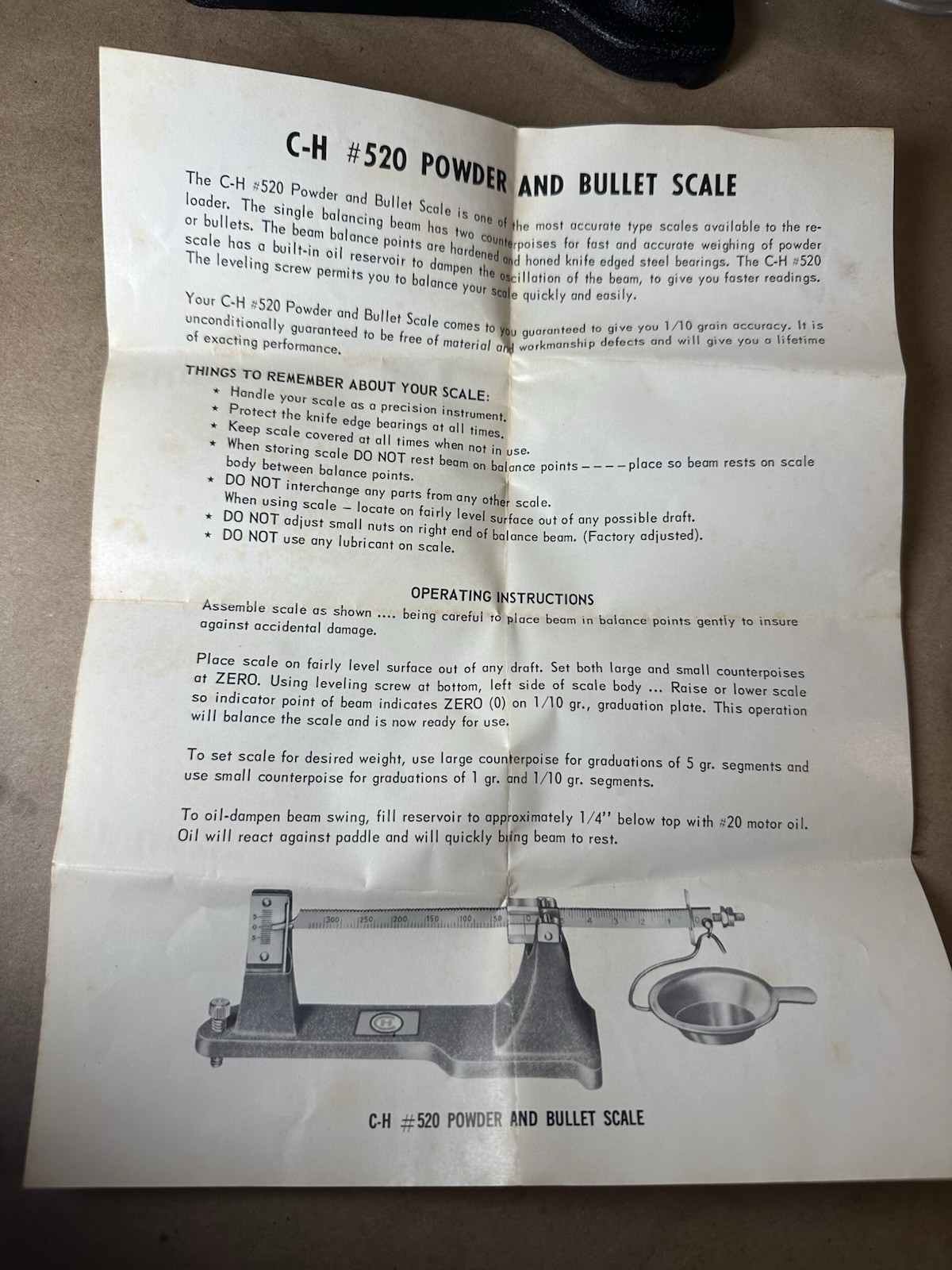 C-H #520 Powder & Bullet Scale Reloading Scale w/ Box & Instructions