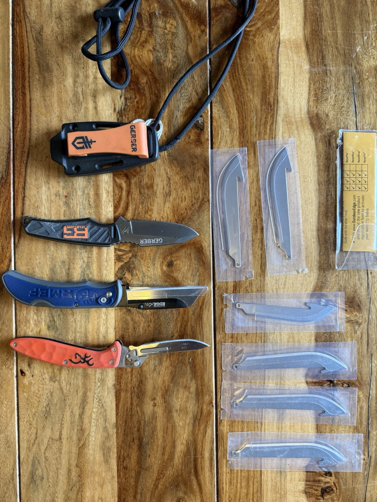 Lot Of Hunting Knives