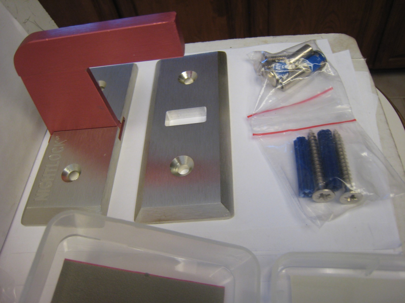 NIGHTLOCK LOCKDOWN EMERGENCY DOOR LOCKDOWN. New In Original Container.