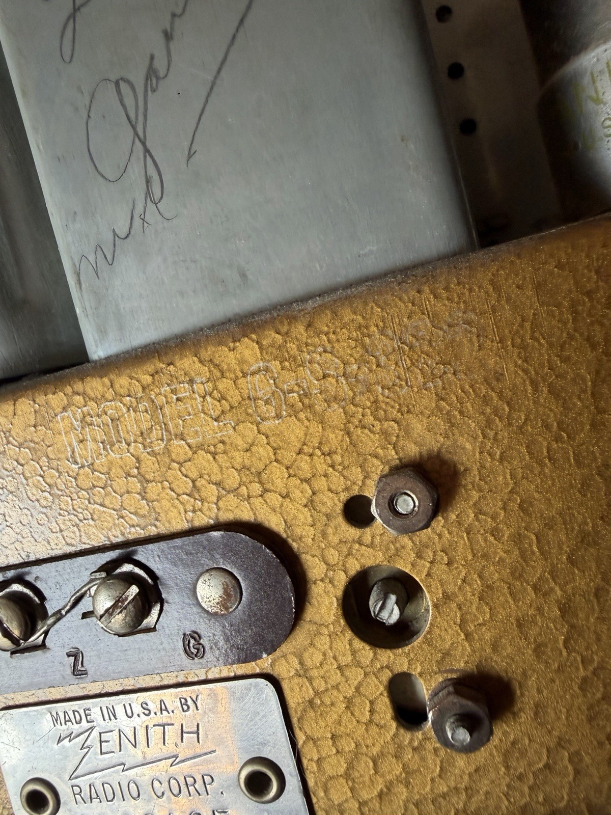 Original Finish 1939 ZENITH 6-S-322 “Stars and Stripes” SIX TUBE TABLE RADIO