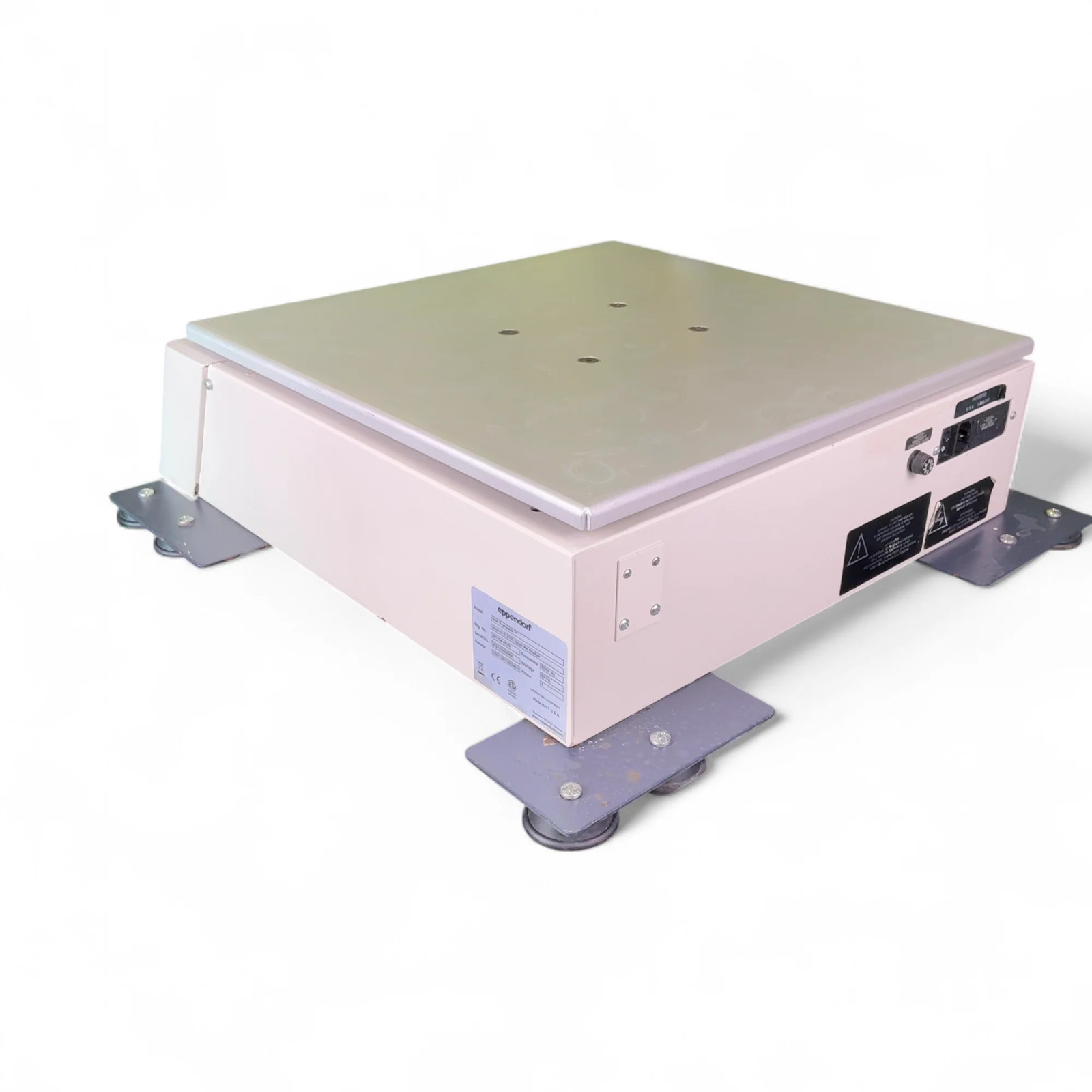 New Brunswick Scientific Innova 2100 Open Air Platform Shaker M1194-0010