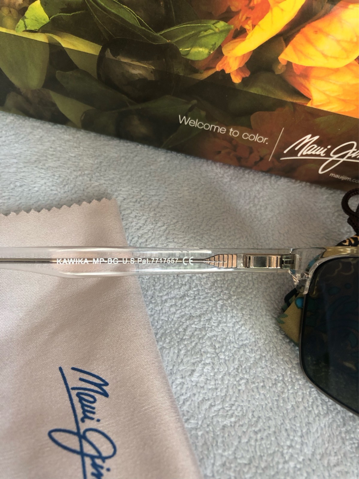 Maui Jim Kawika Polarized Sunglasses B257-05CR Crystal/Blue Hawaii Glass