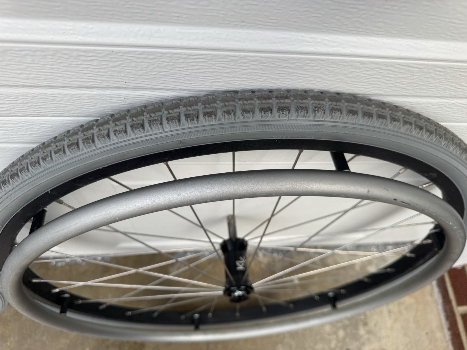 Pair 24” Wheelchair Wheels Flat-Free Tire KI Mobility Quickie TiLite W/ Axle Pin