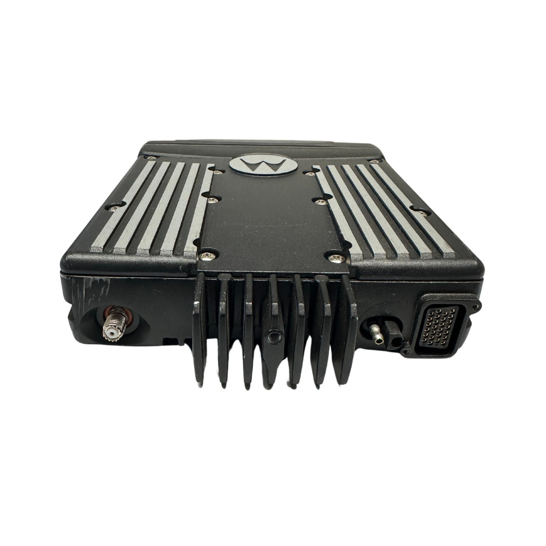 Motorola XTL5000 M20URS9PW1AN Mobile Two-Way Radio 700/800MHz w/ O5 Control Head