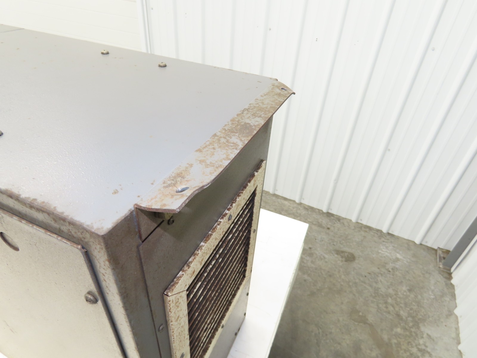 Smokemaster Air Filtration Smoke Eater Filter Ionizer Collector 9400VDC 120V