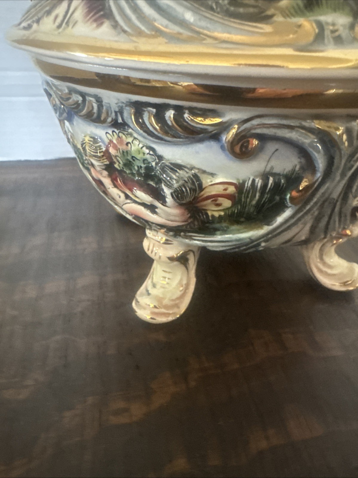 Capodimonte Porcelain Cherubs Putti Candy Dish Bowl Lidded Footed Italy