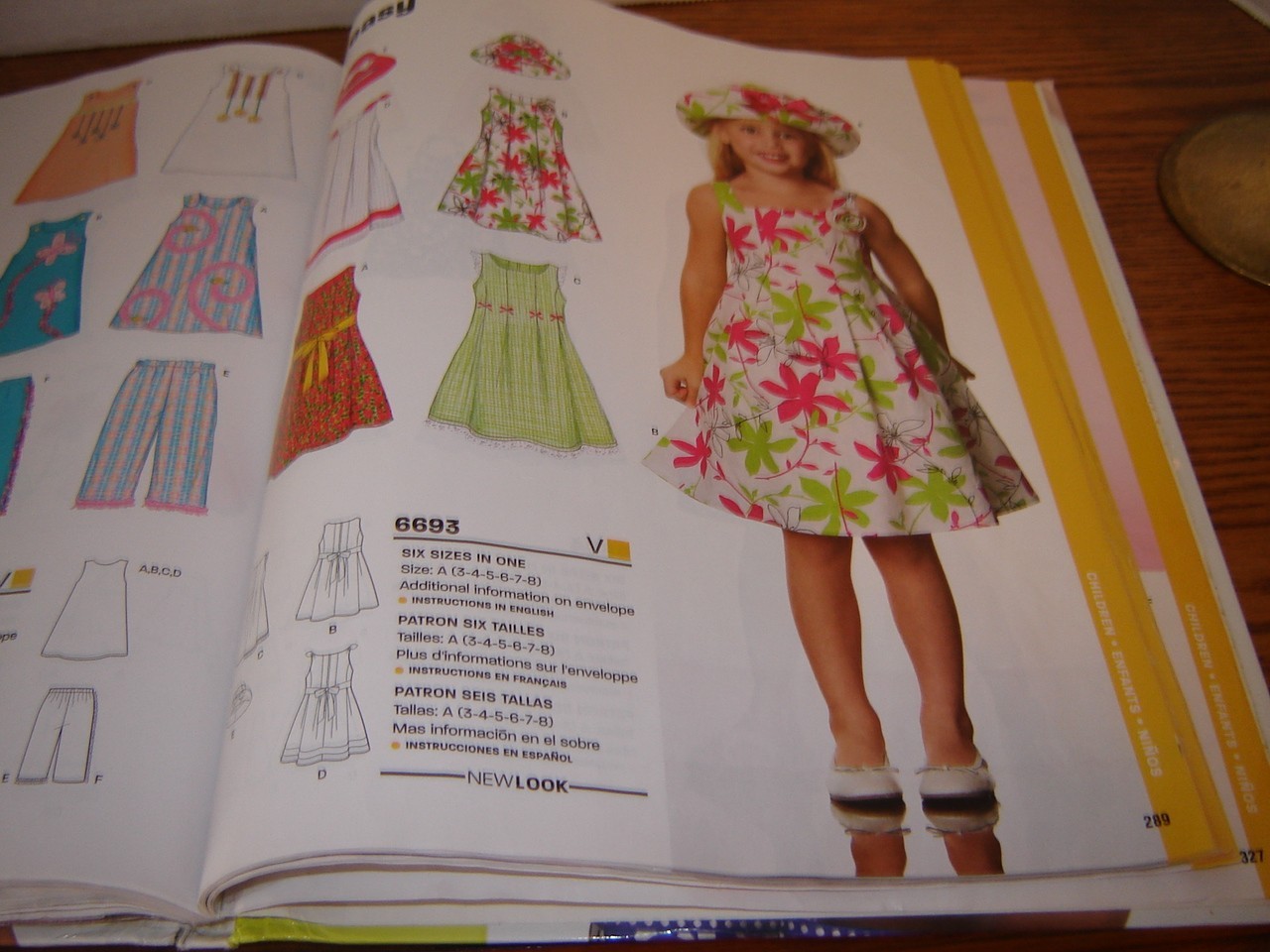NEW LOOK SEWING PATTERNS counter CATALOG spring 2007 328 pages