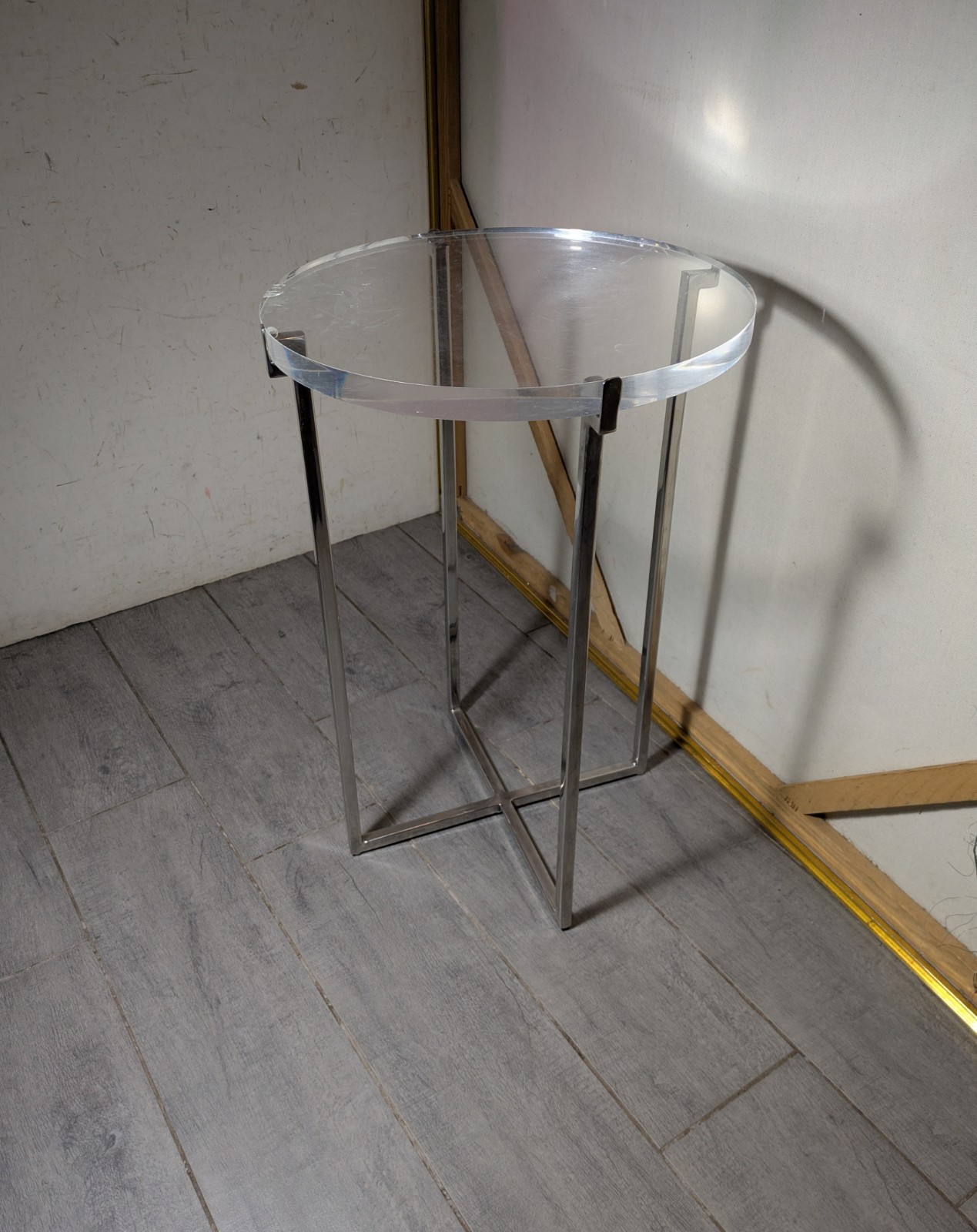 Vintage Mid Century Modern Glam Round Acrylic Lucite Sculptural Metal Table K24