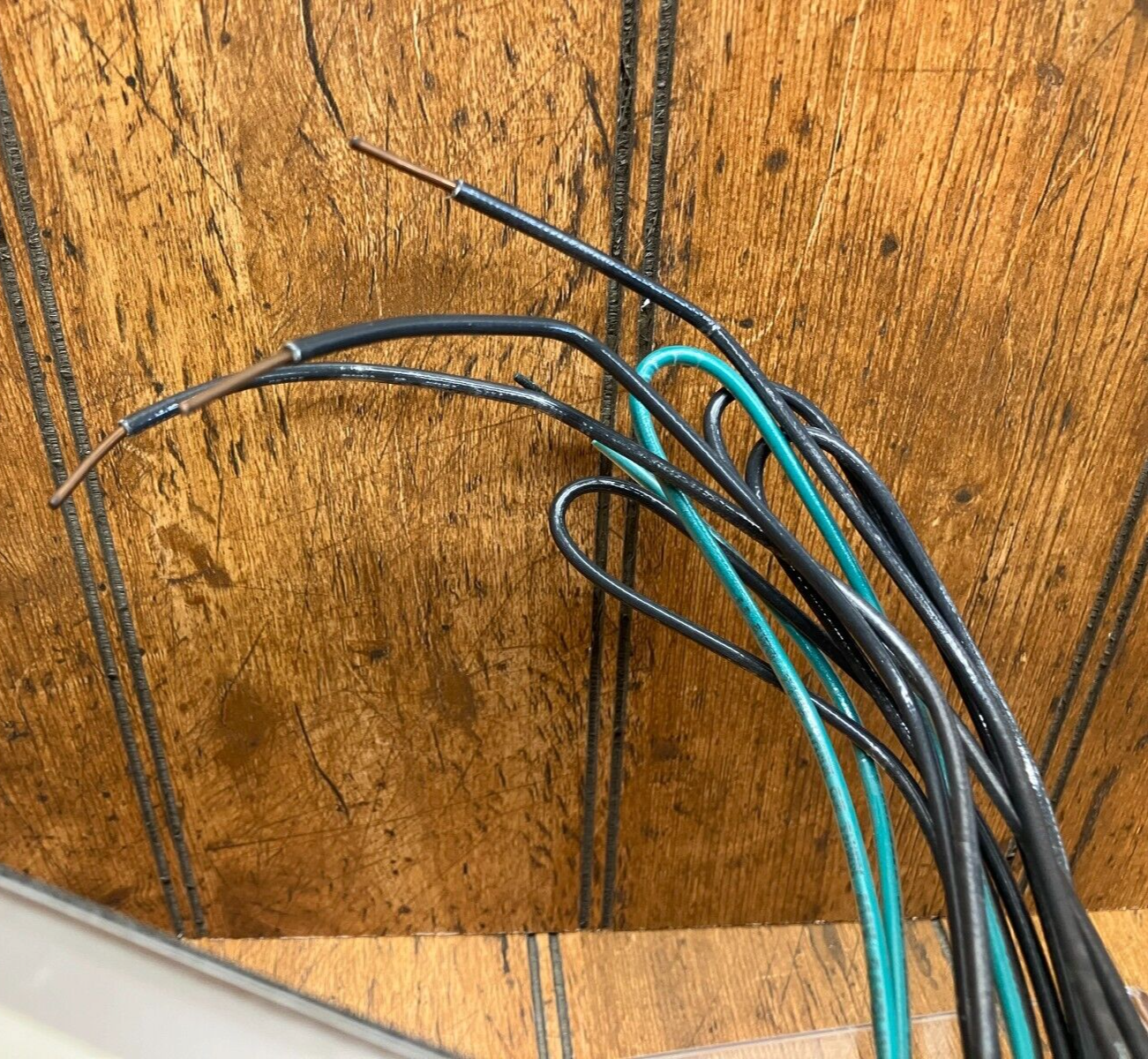 NEW Gem Systems GEM-1243NN Transient Surge Suppressor Nom 240V Suppressed 1000V