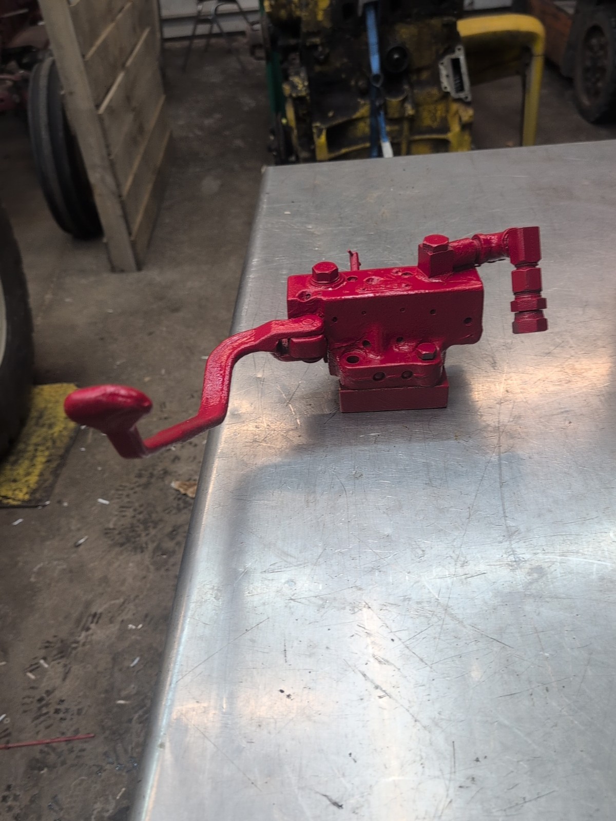 Ford 2000 3000 4000 Tractor Original Single Remote Valve NO HOSES