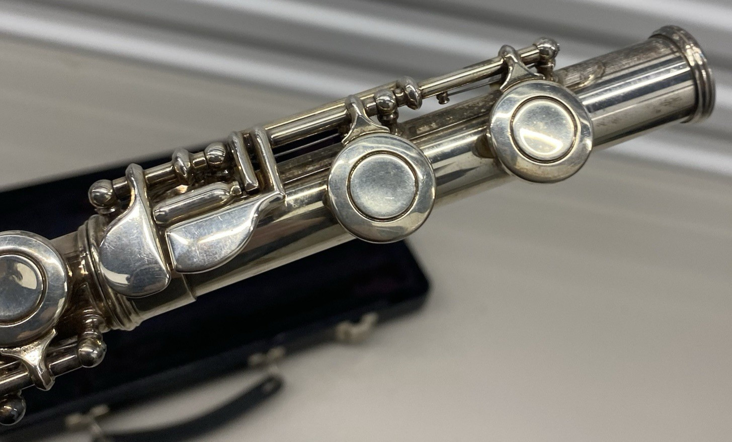 Armstrong 104 USA Flute USED UNTESTED FREE SHIPPING