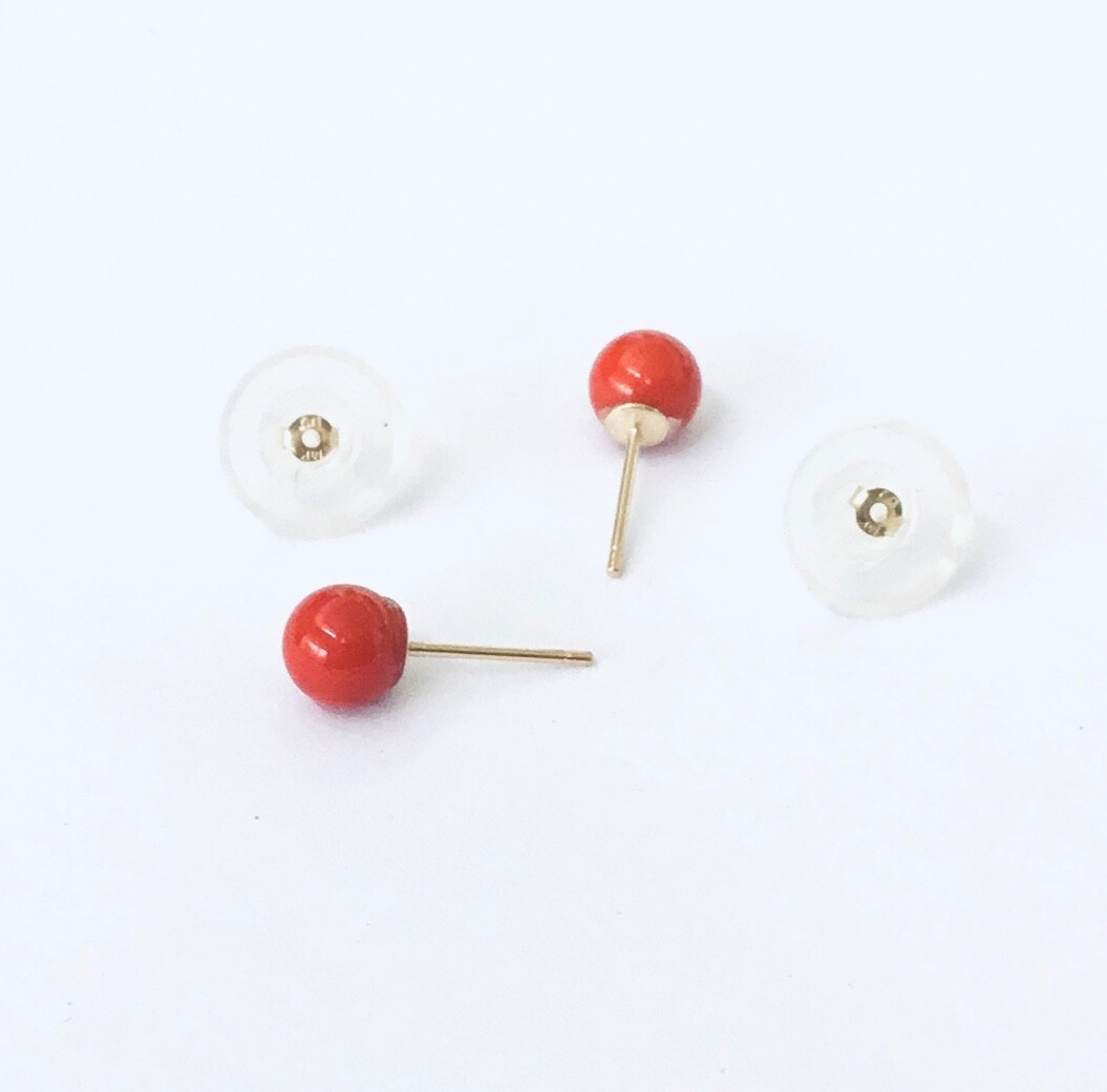 Small 14K Gold Genuine Natural Aka Red Coral 5 - 5.5 mm Ball Stud Earrings NEW