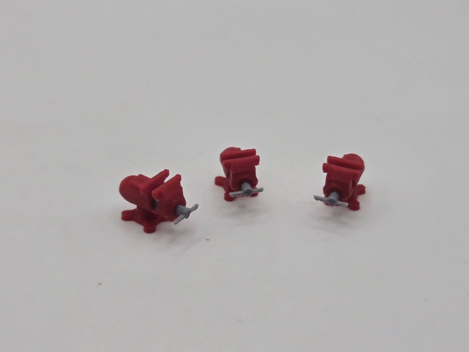 1/50 Service Truck/Bench Vice in Red *3 Pack*
