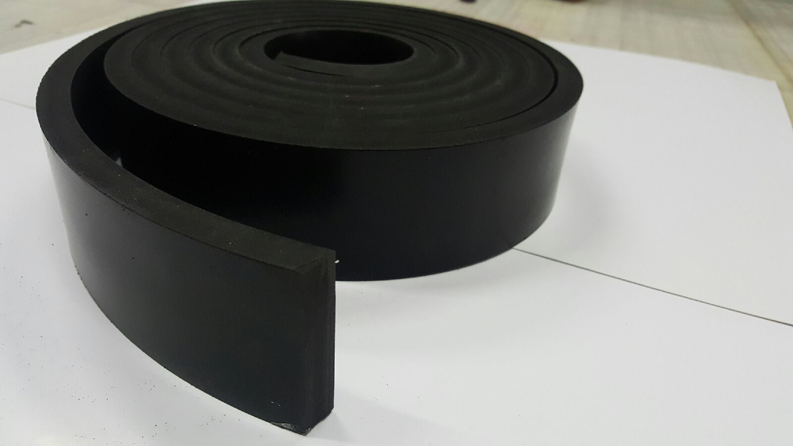 NEOPRENE RUBBER ROLL 1/4 THK X 3" WIDE x 30 ft LONG  FREE SHIPPING