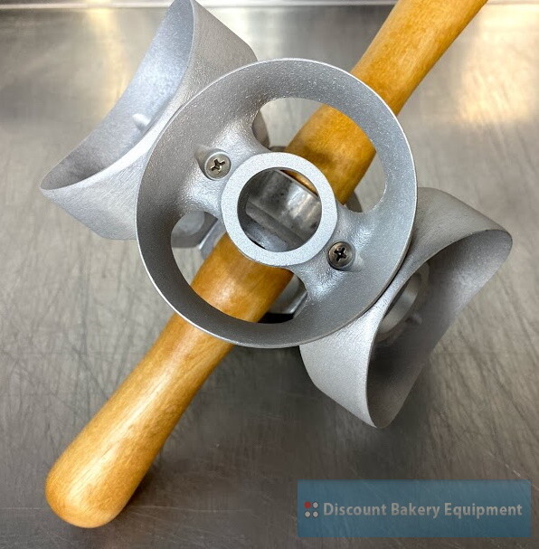 NEW! 3" Revolving Bismark/Round Cutter