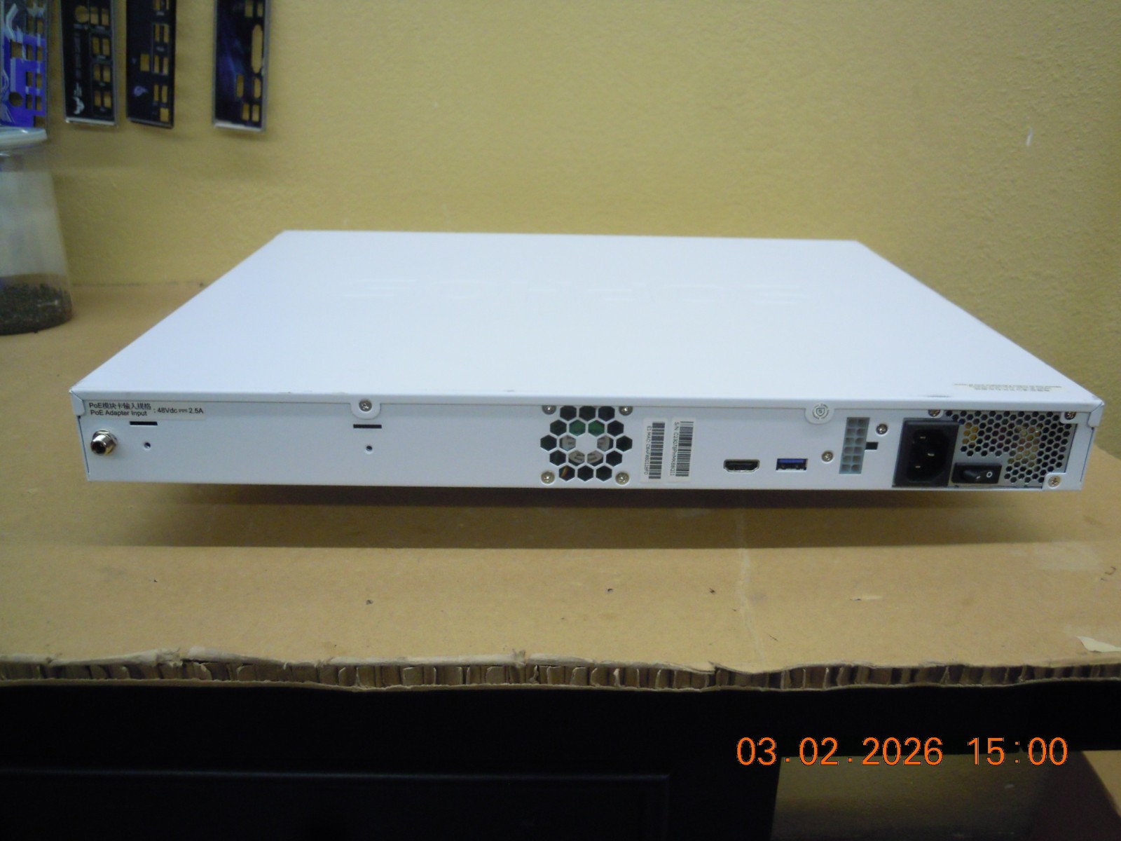 Sophos XG 210 rev. 3 Firewall Security Appliance 6 x GE + 2 x SFP Ports * Reset