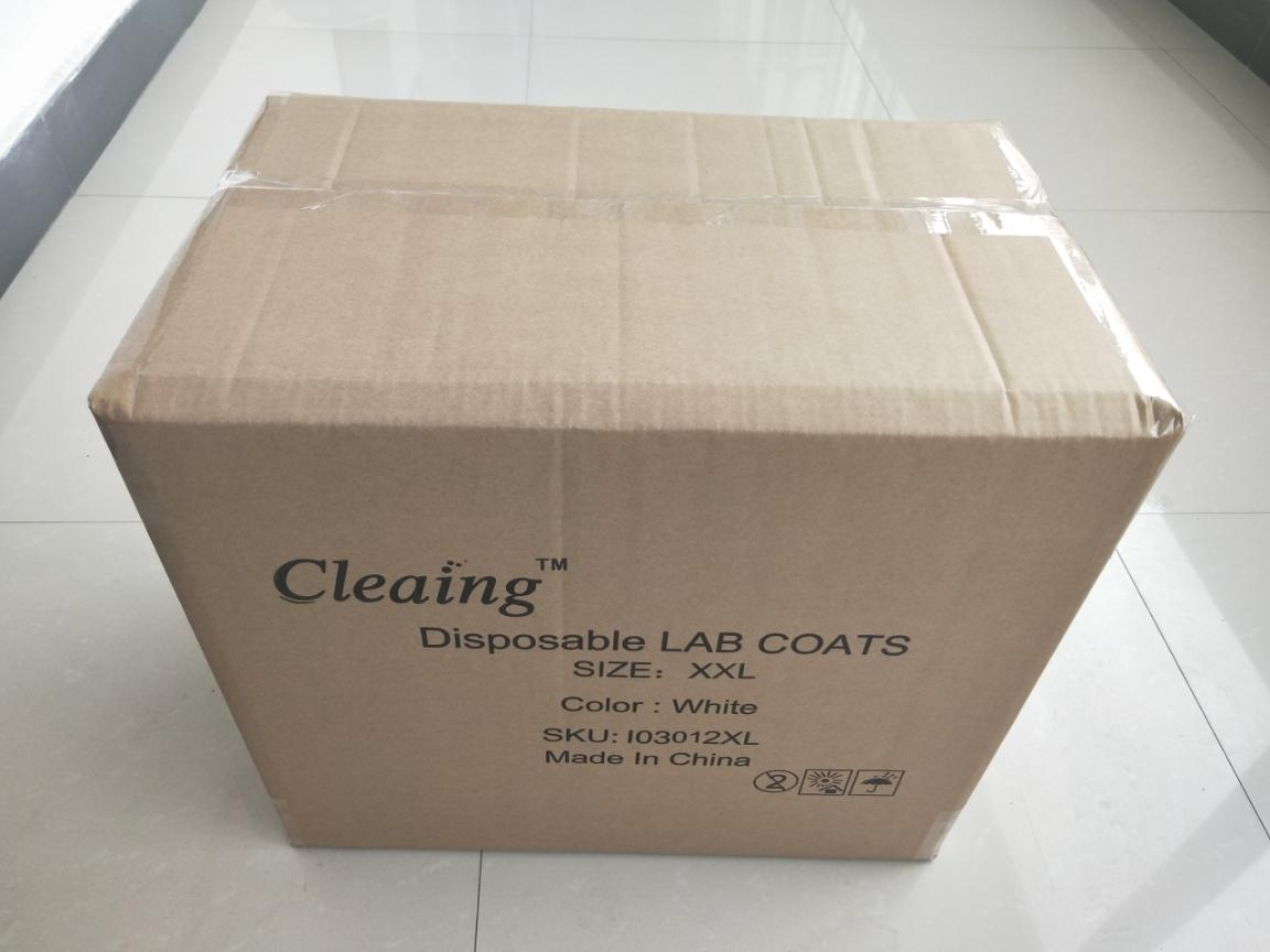 Case of 50 Disposable Lab Coats 2 Pockets w/ Knitted Cuffs Collar (S-2XL)