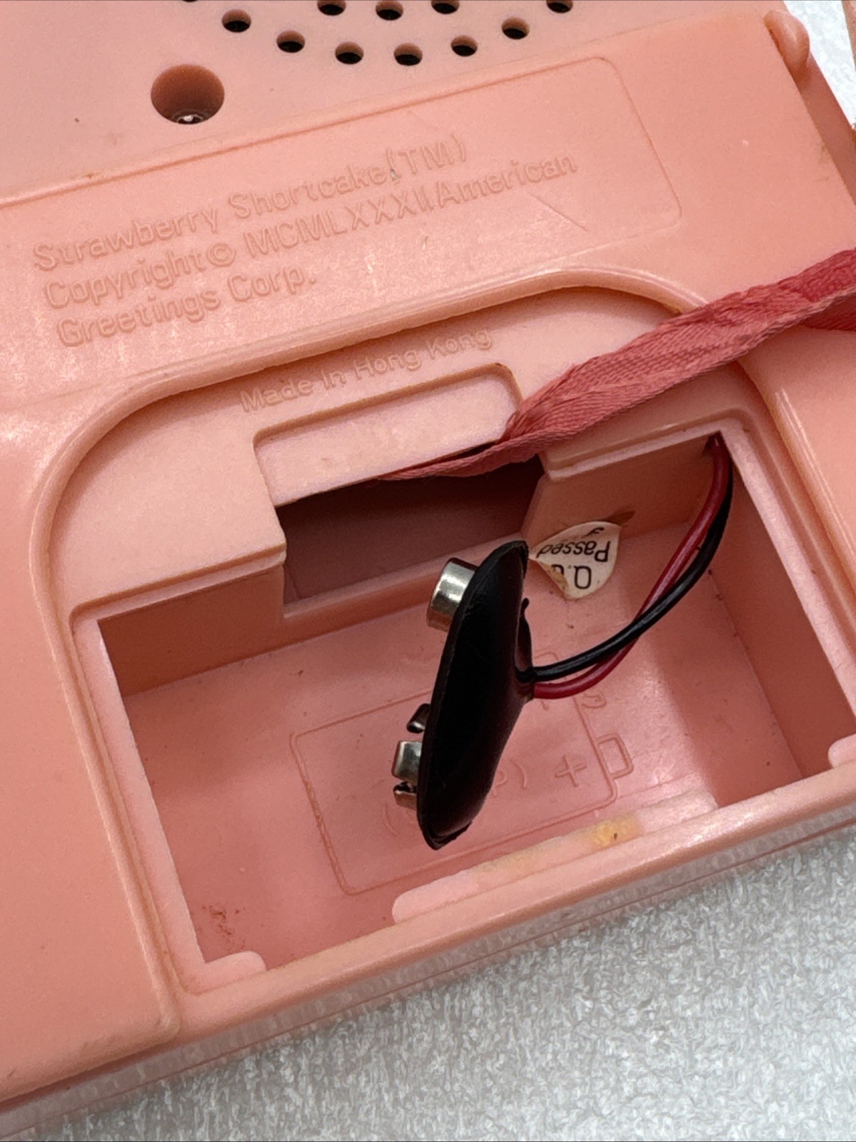 Vintage 1982 American Greetings Strawberry Shortcake Novelty AM Radio Works