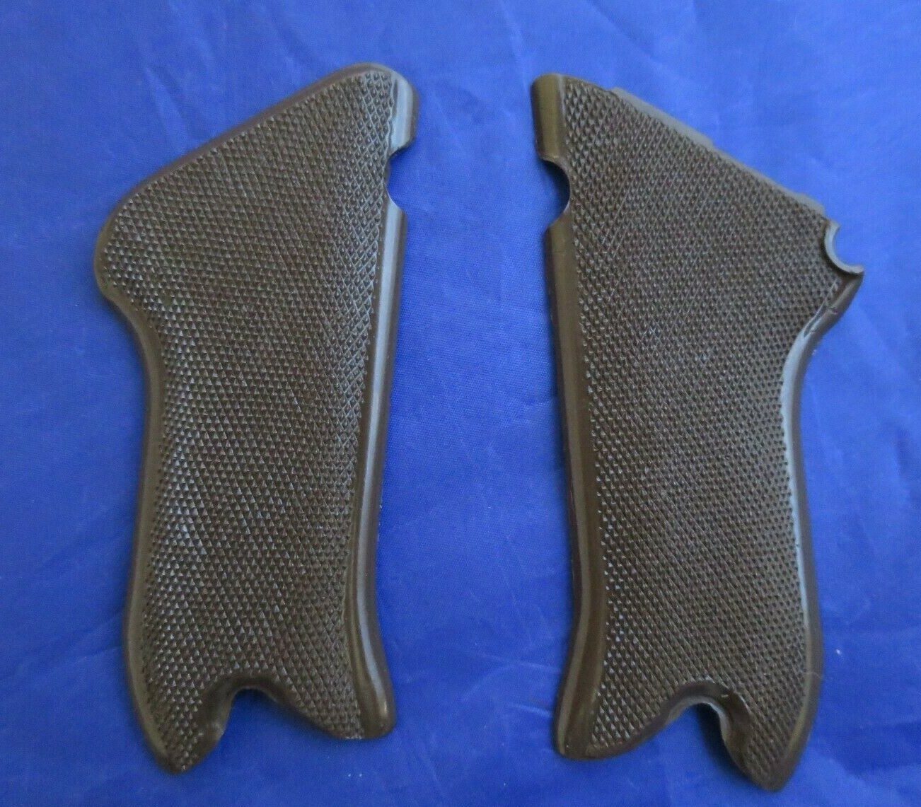 German Luger Krieghoff Fine Chequered Brown Grips