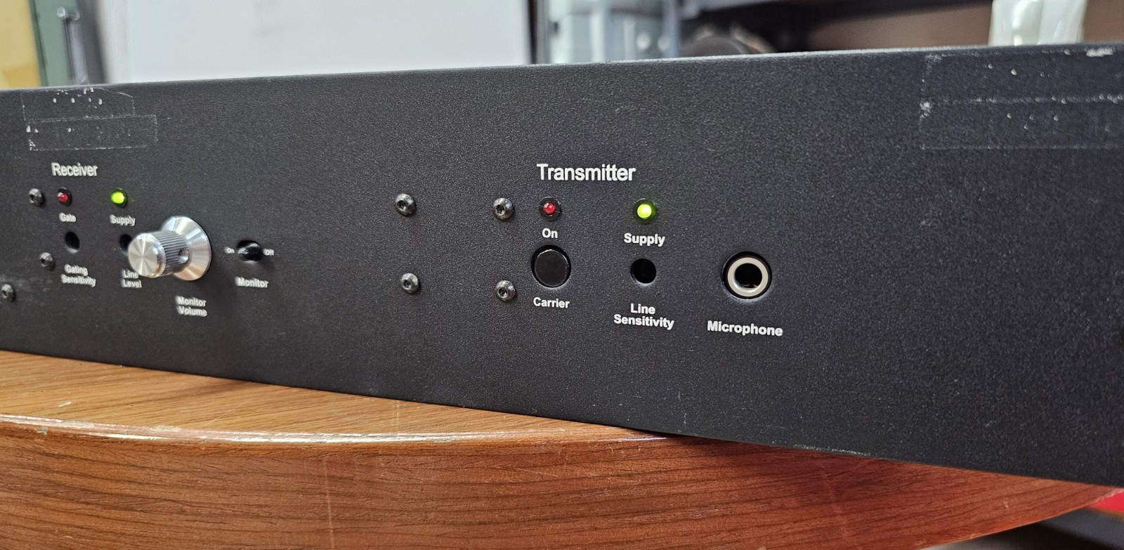 TAIT T800 SERIES 2 SLIMLINE UHF 440-470MHZ 25W TRANSMITTER