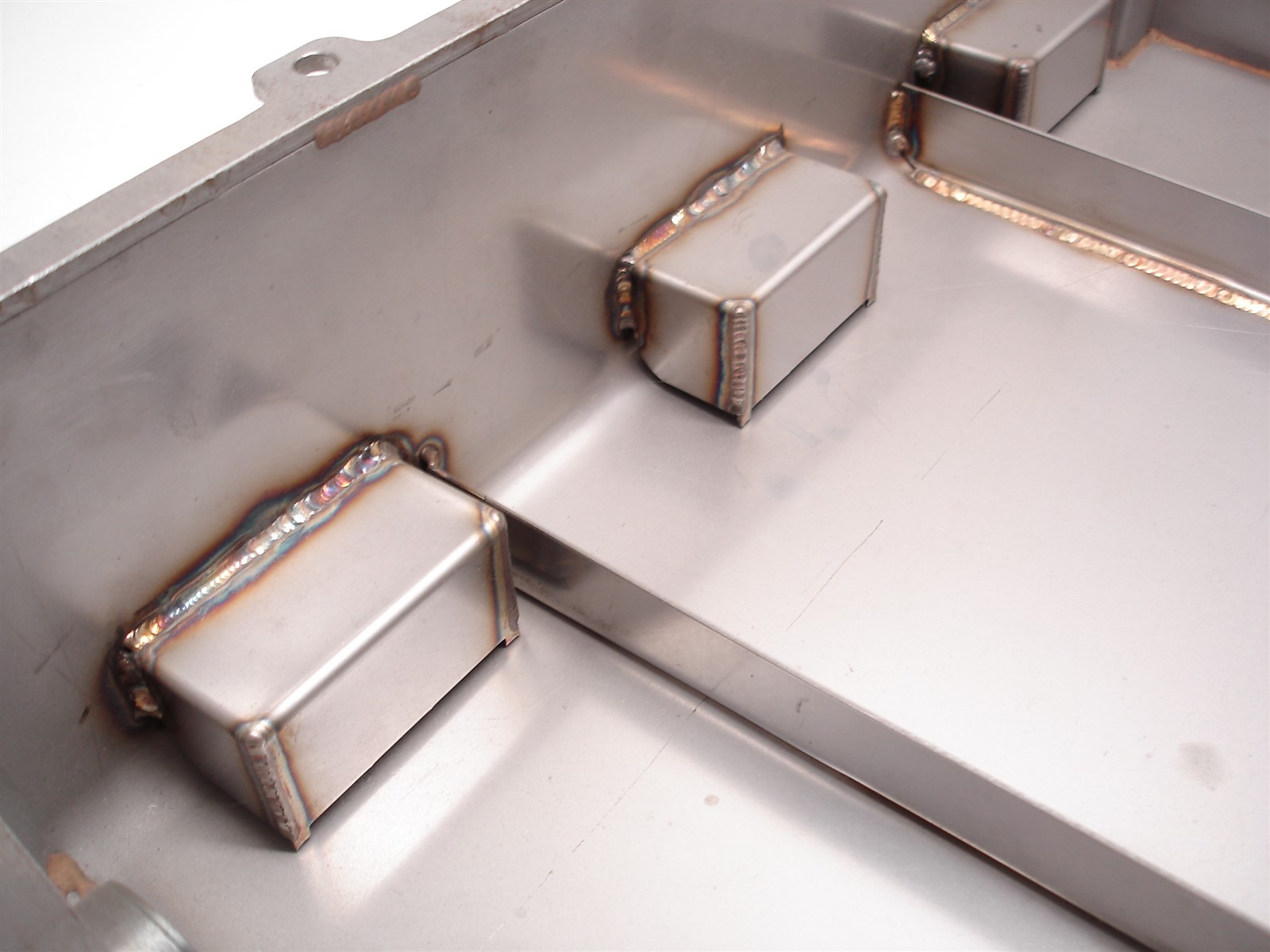 NEW NASCAR HENDRICK ENGINES. GM R07 R07.2 CHEVY STAINLESS STEEL DRY SUMP OIL PAN