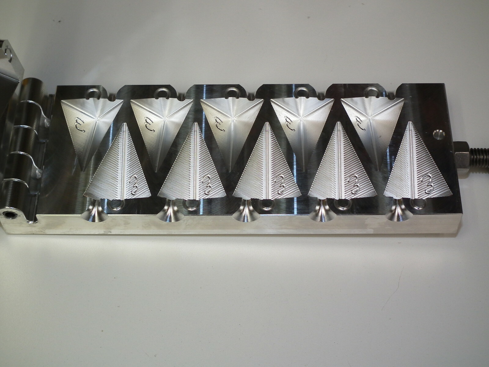 Pyramid Sinker Multi Cavity Production molds 1 to 12oz Choose Size Surf