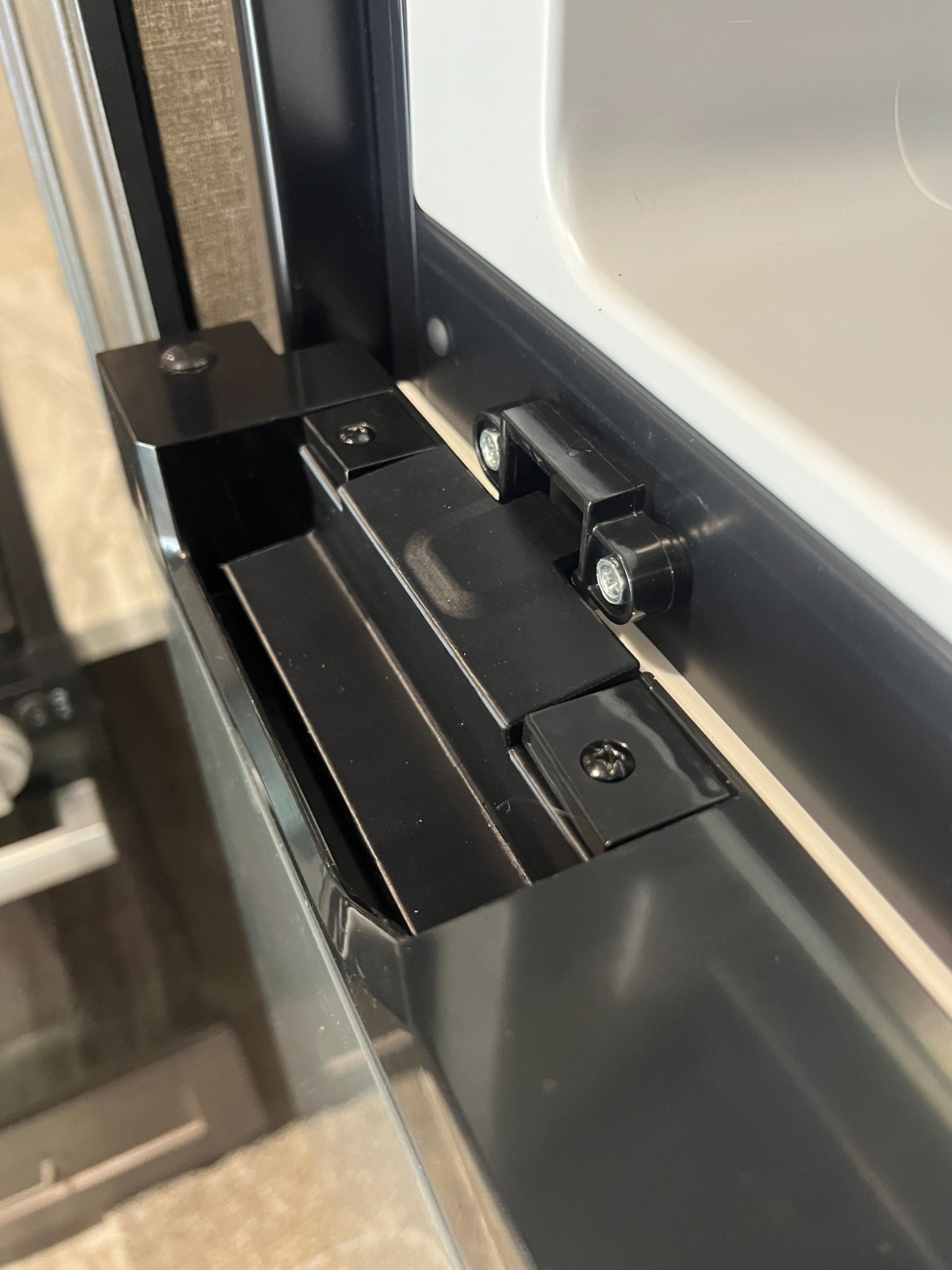 Upgraded RV Refrigerator Fresher Door Latch Lever– Used in C-FCR10DCDTA-021