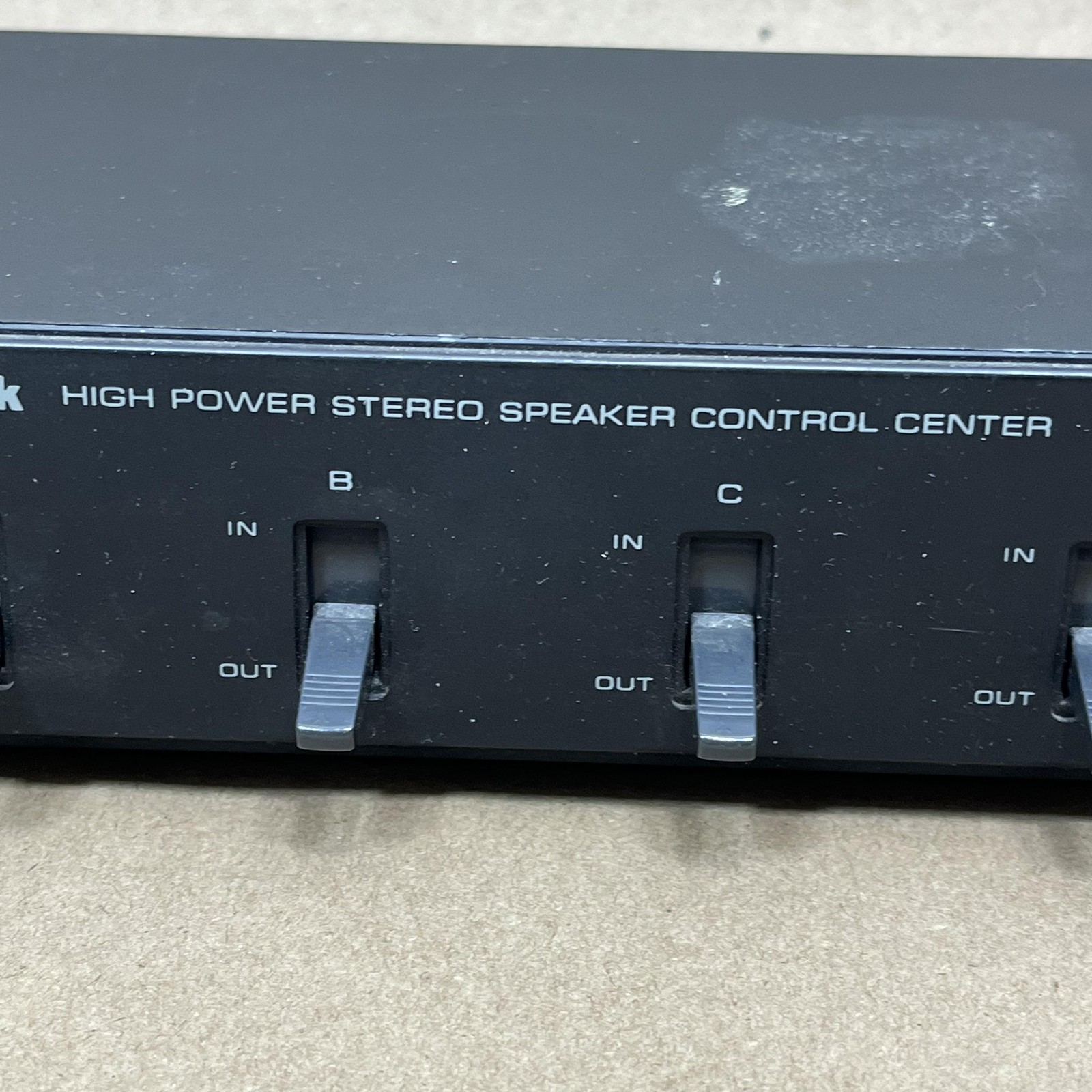 RadioShack High Power Stereo Speaker Selector 4-Way Control Center 40-136 Black