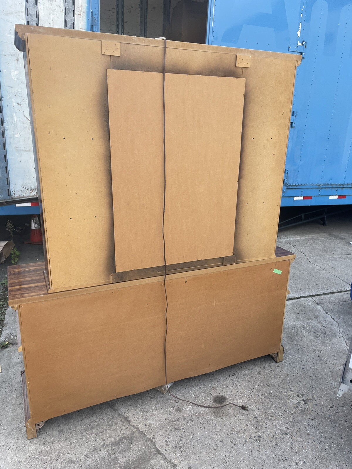 Bedroom Dresser with Glass Mirror Some Flaws Please Read