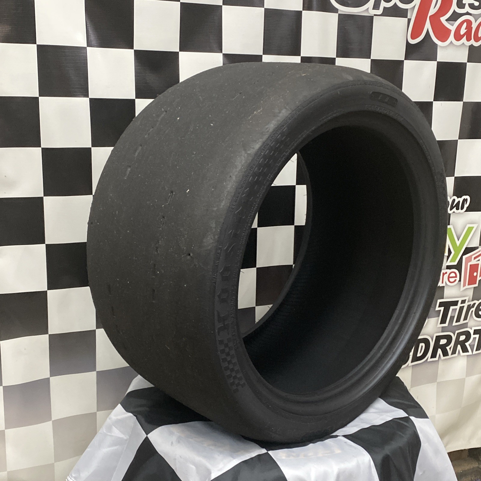 438-1 USDRRT HOOSIER DOT AutoX / Road Race Tires 315/30 ZR18 A7