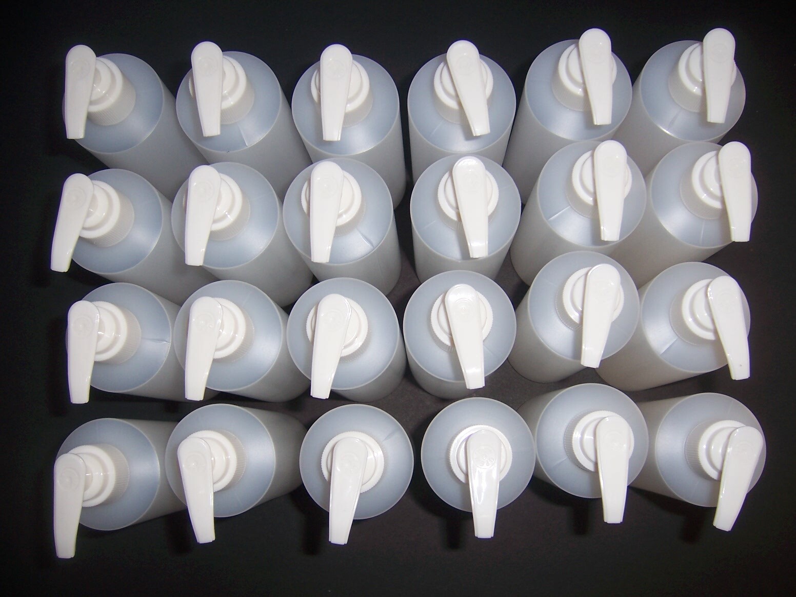 Wadden Flavor System Ice Cream Soft Serve Bottles & Pumps - Quantity of 24