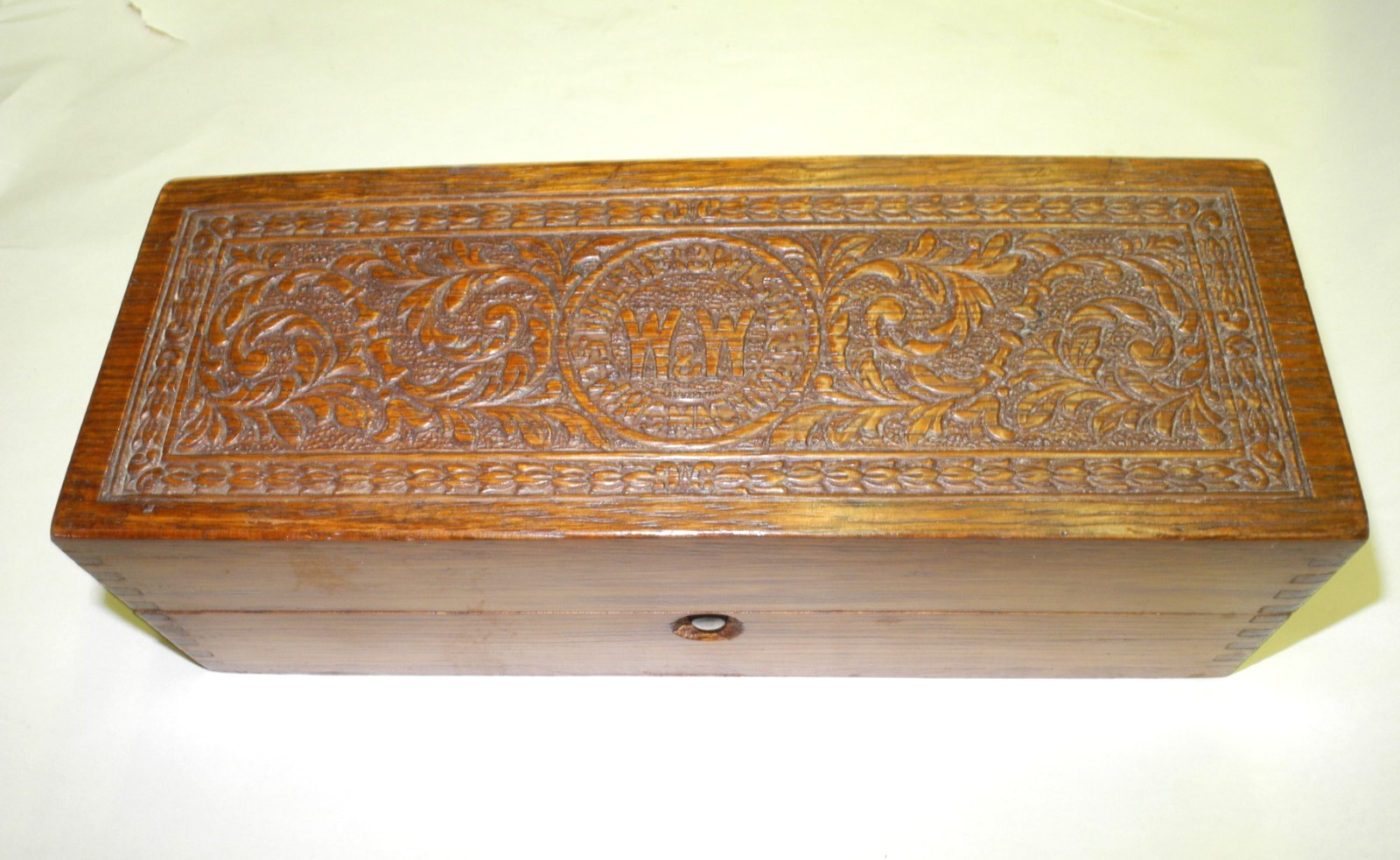 VINTAGE WHEELER & WILSON AND SINGER ACCESSORY BOX LOADED WITH PARTS, GOOD SHAPE