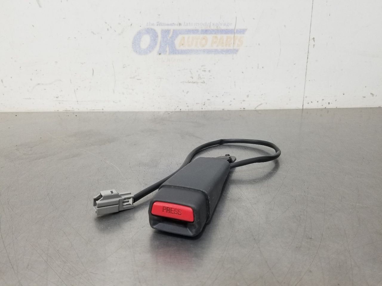 09 2009 DODGE CHALLENGER R/T FRONT BUCKET SEAT BELT BUCKLE BLACK LEFT DRIVER