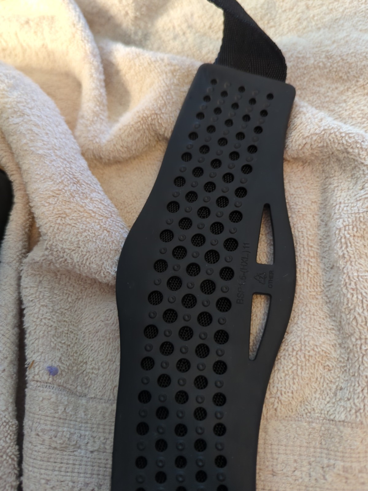 TOMMY BAHAMA Zipperless Lunch Cooler Shoulder Bag 9 Cans Deep Freeze Black Gray