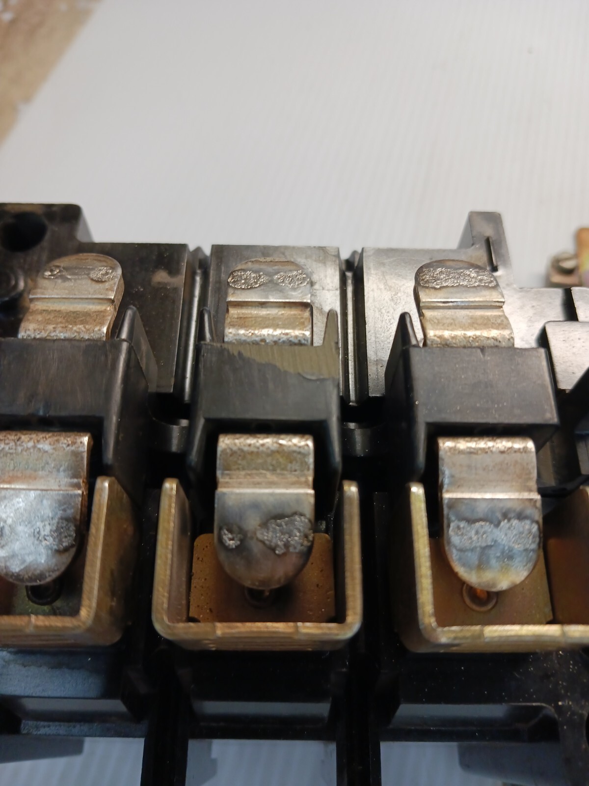 SQUARE D SIZE 2 MOTOR STARTER 8536 SD01 COIL 120V 25 HP 45 AMP