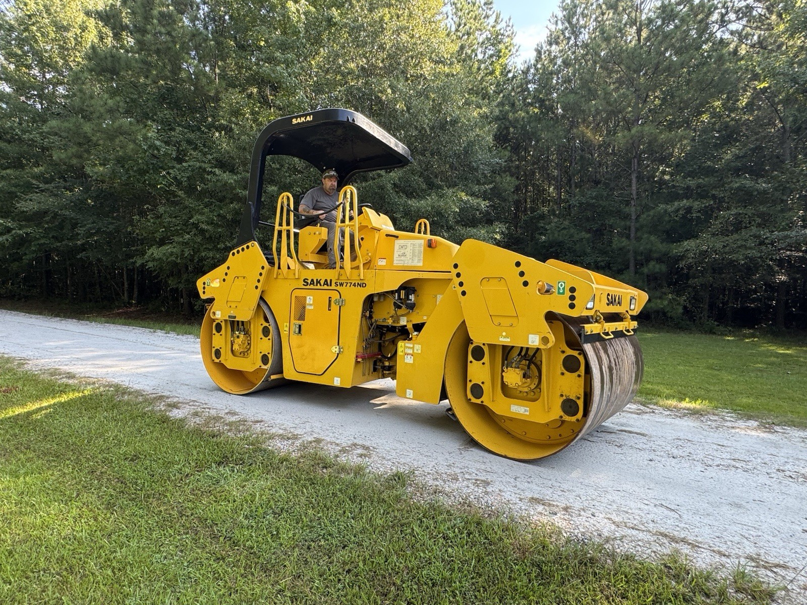 2022 Sakai SW774ND Double Drum Asphalt Roller