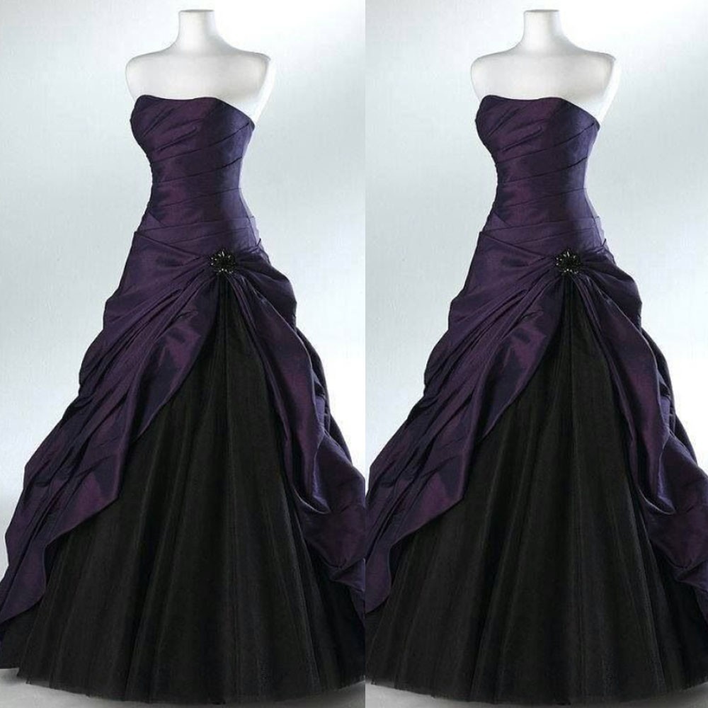 Purple and Black Wedding Dresses Strapless Satin Ruffles Lace Bridal Gowns