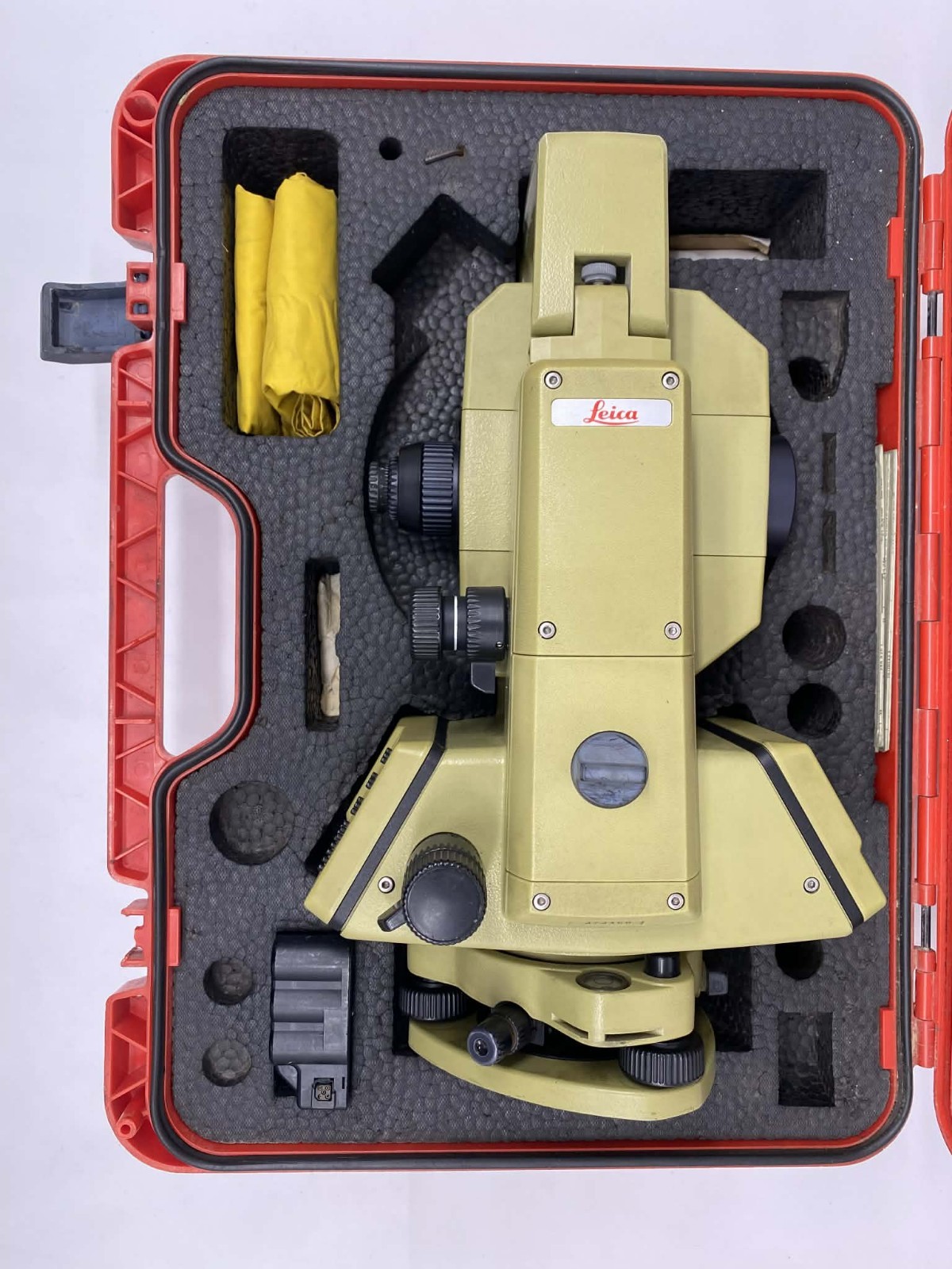 1PCS Leica Wild TC 1610 Theodolite Tacheometer w/ Case TC1610•