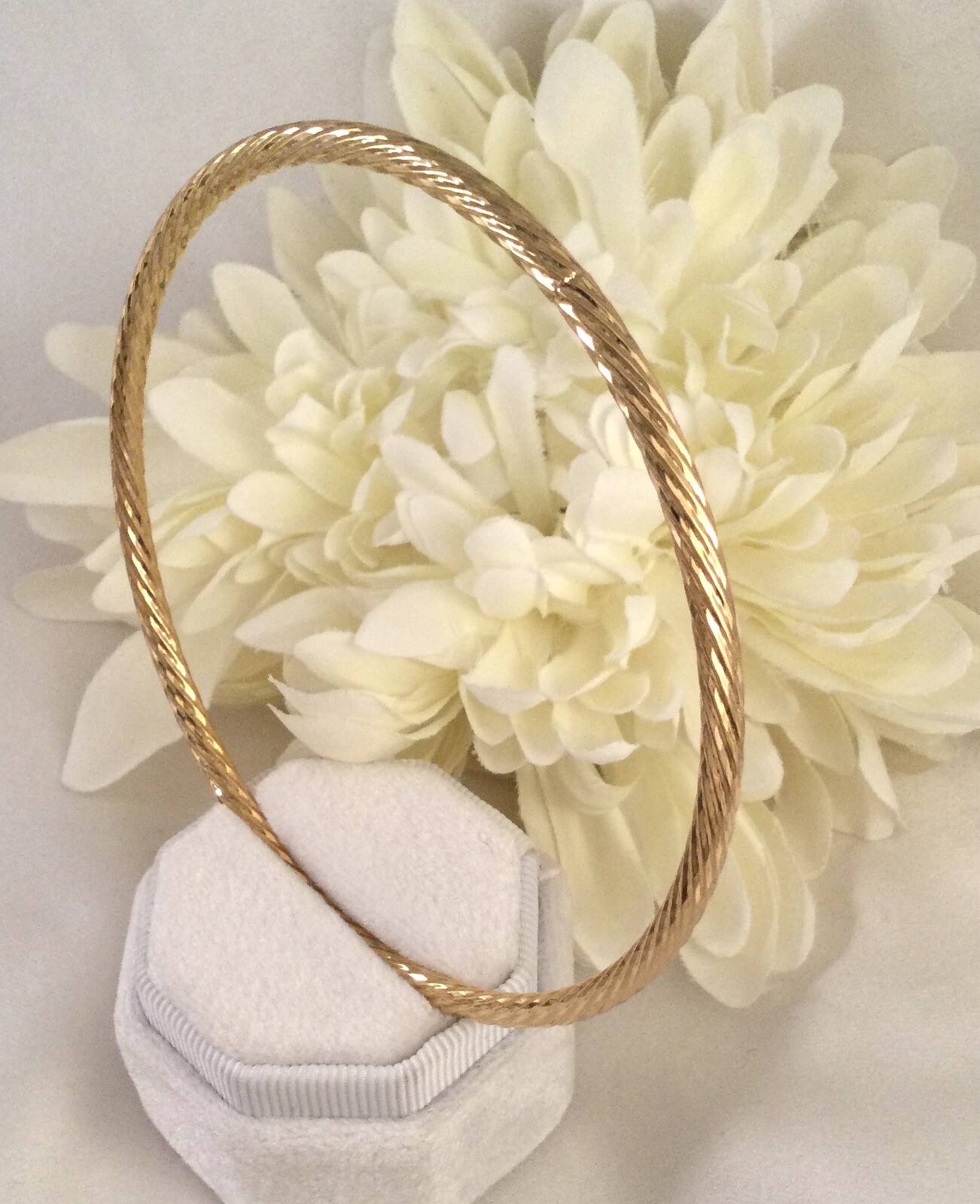 Vintage Jewellery Yellow Gold Twist Golf Bangle Antique Deco Jewelry small size